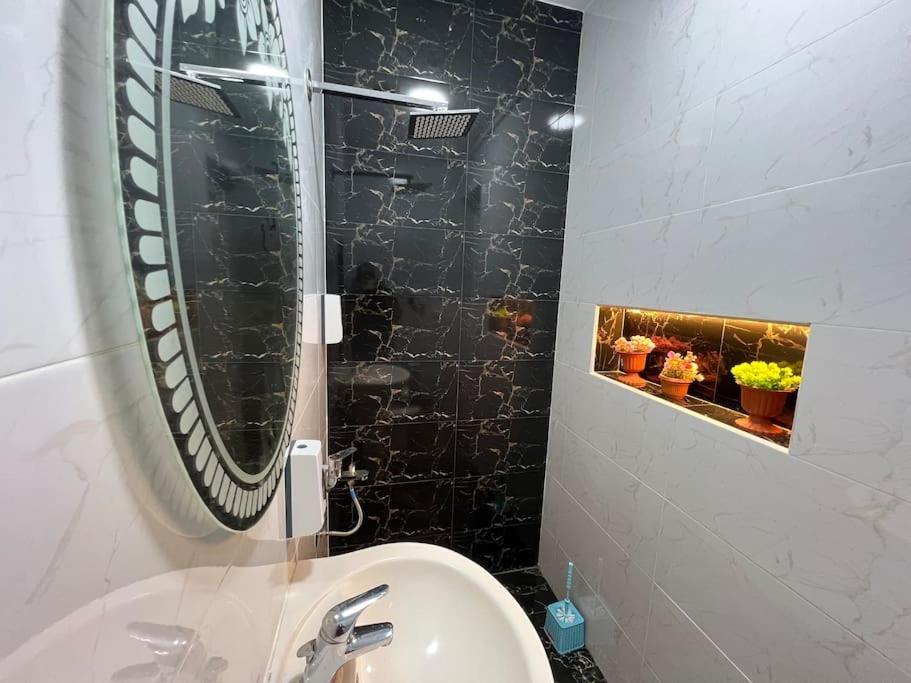 Luxury Apartment Downtown 开罗 外观 照片