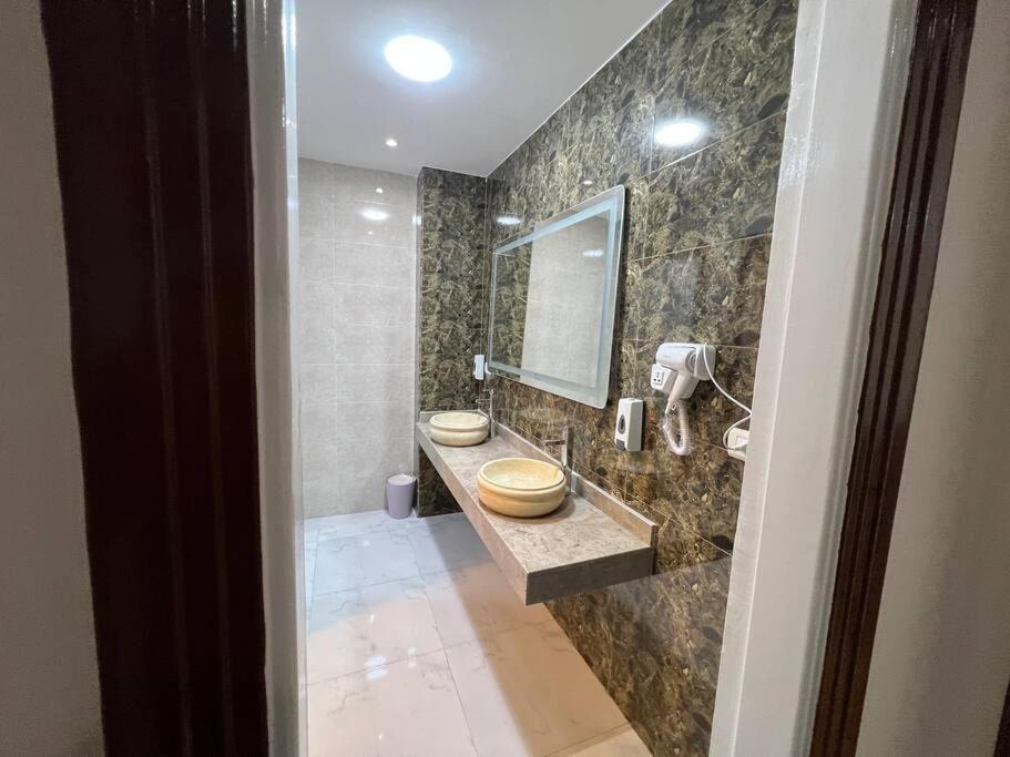 Luxury Apartment Downtown 开罗 外观 照片